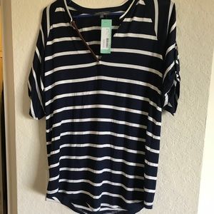 Striped knit 3/4 sleeve shirt